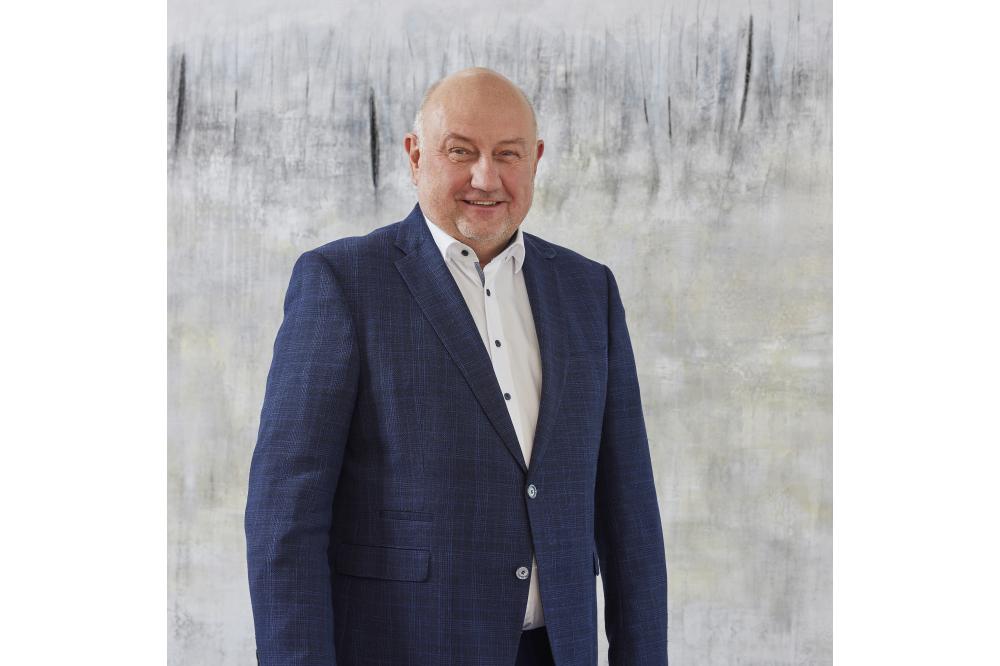 Wirtschafts-Akademie: Hiesige Politik sollte Bürokratie-Abbau durch Elon Musk ernst nehmen